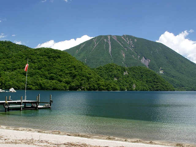  Lake Chuzenji