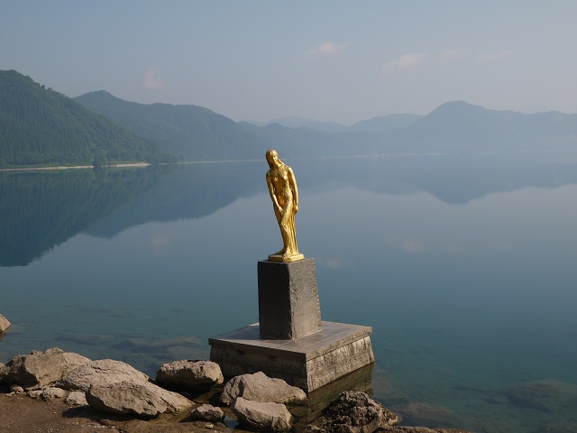  Lake Tazawa
