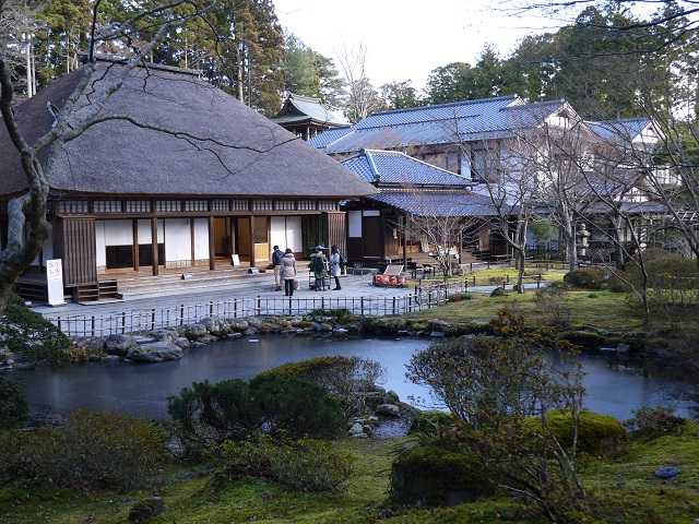  Entsu-ji Temple