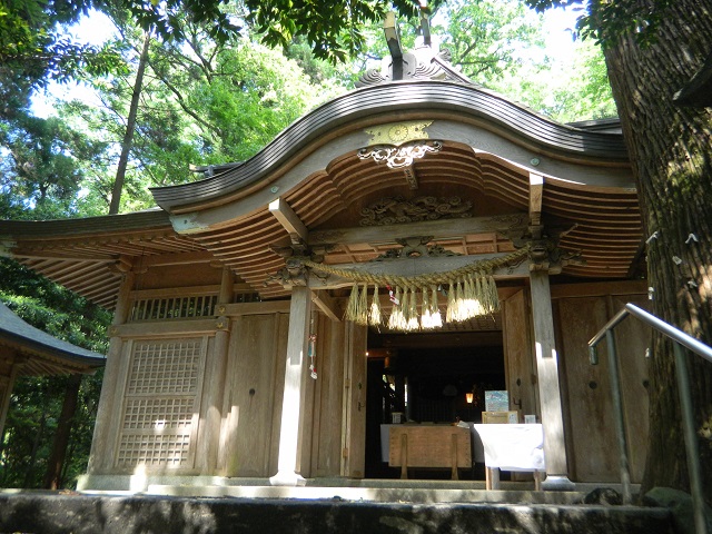 Kushifuru Shrine