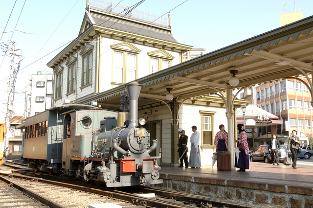  Bochan train